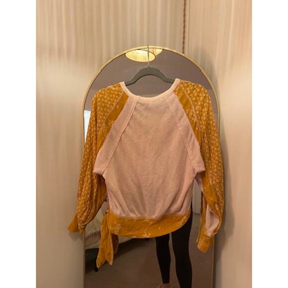 Free People Auxton Floral Thermal Wrap Top in Light Pink and Mustard Size Medium - Picture 5 of 8